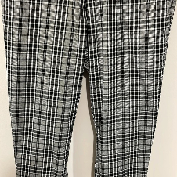 NWOT Hot Topic High Rise Black and White Plaid Pants XS - Picture 3 of 16